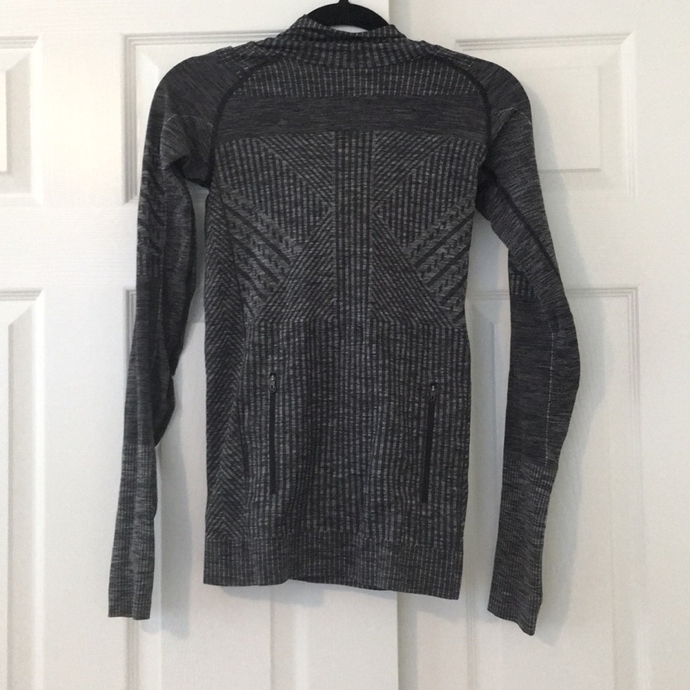 Lululemon hooded LS